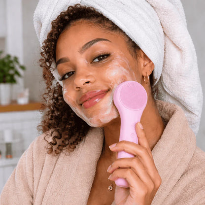 GlowAura – Electric Facial Cleansing Brush with Sonic Vibration & IPX7 Waterproof Design