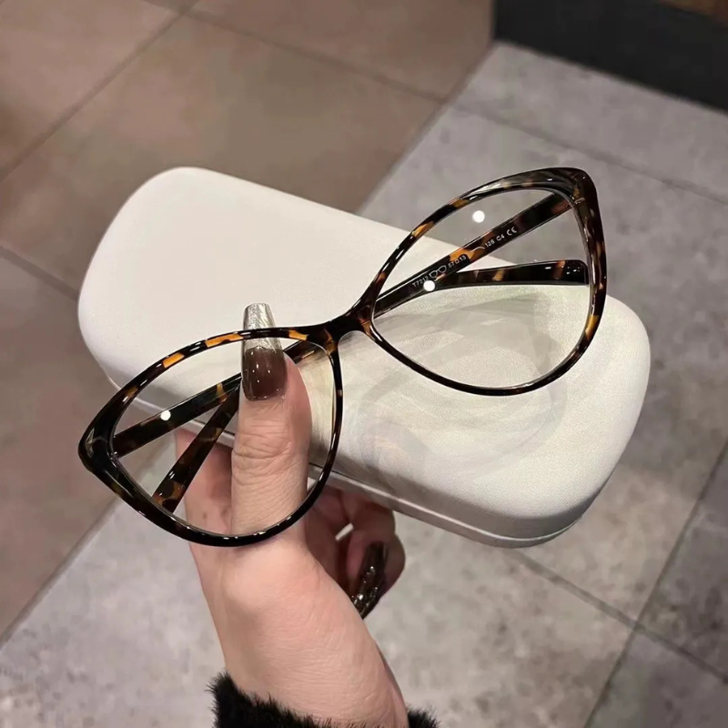 Fashionable Cat-Eye Women’s Retro Glasses - Tortoise Shell Frame