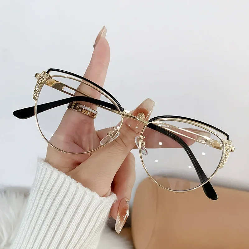 Diamond Cut Cat-Eye Frames for Women - Pink Gold