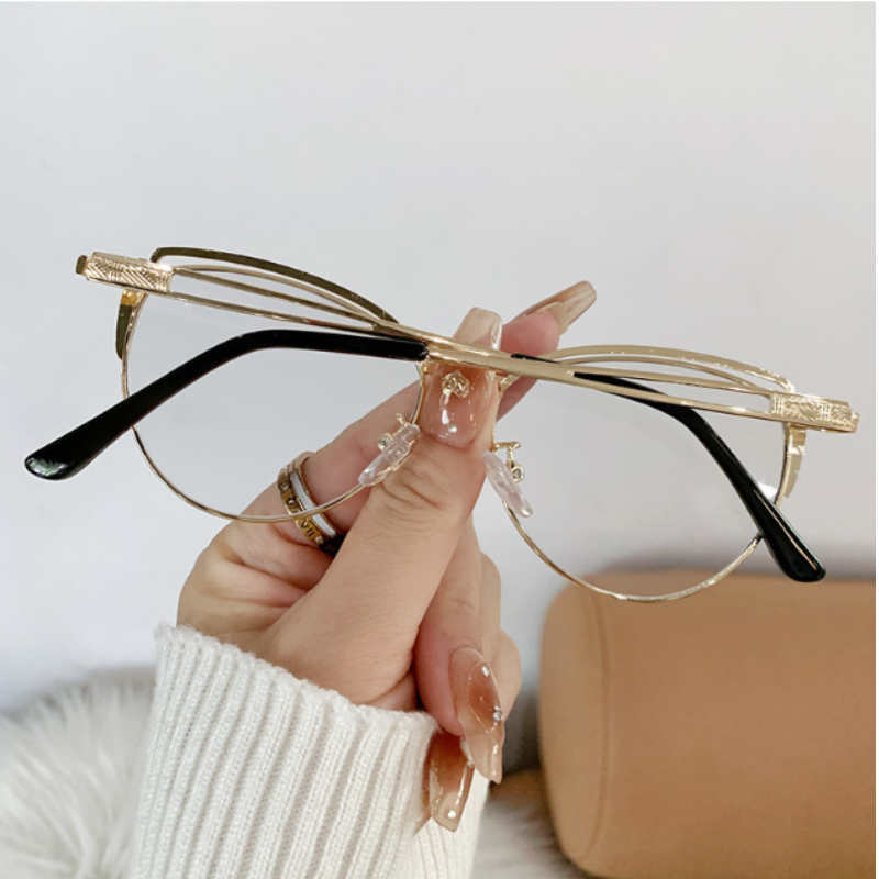 Diamond Cut Cat-Eye Frames for Women - Blue Silver